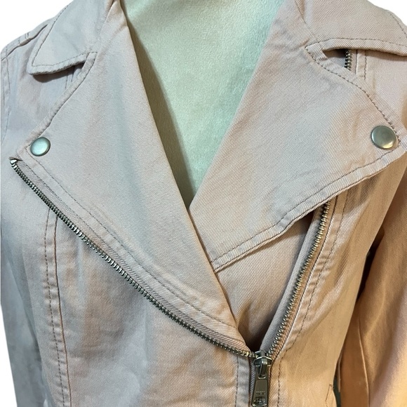 Old Navy Pink Jean Jacket with Asymmetrical Zipper - Picture 3 of 6